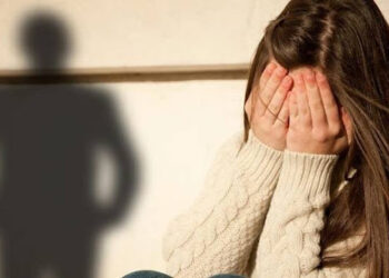 Prej 11 vitesh abuzonte me vajzën e partneres, pranga shqiptarit –