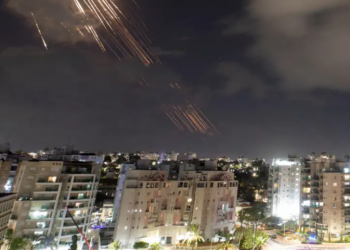 Iran-Izrael/ Si shtetet bashkëpunuese u bënë armiq