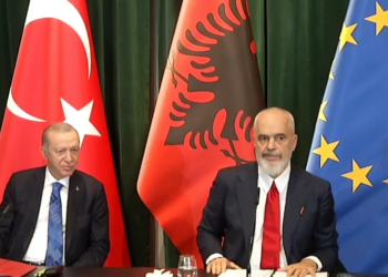 Erdogan nga Tirana: Shpresoj të vazhdojmë luftën kundër gylenistëve