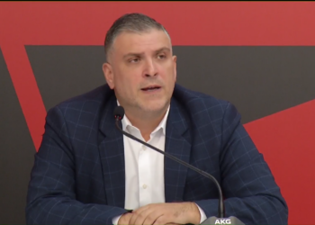 Video/ Blushi: Dy nga agjentët që tërhoqën me forcë Metën, të lidhur me bandat e Durrësit