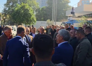 “Duhet të luajnë rolin e tyre në parlament”, Gonzato i painformuar për përjashtimin e opozitës?!