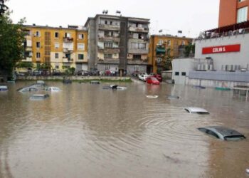 Sot reshje shiu në gjithë vendin, ja dy qarqet që rrezikojnë të përmbyten