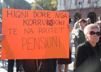 Pensionistët përsëri në protestë: Ta ndëshkojmë me votë mashtruesin Rama