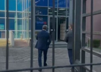 Shkarkoi drejtorin e Ujësjellës-Kanalizimeve, Bardh Spahia merret i pandehur nga SPAK