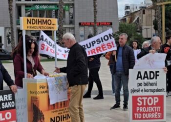 Emiriana Sako do të ndërtojë kulla, nuk largohemi nga banesat –