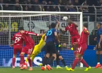 Inter-Liverpool/ Katër minuta për të marrë një vendim, anulohet goli i Konate –