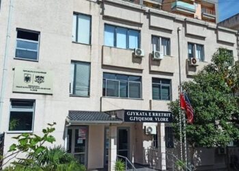 Pazari i drogës/ Morën peng kosovarin, Gjykata e Vlorës liron një nga të dyshuarit –