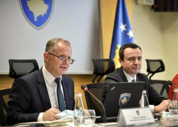 Komisioni Evropian vendos heqjen e shumicës së masave ndaj Kosovës, pas dorëzimit të pushtetit në komunat serbe në Veri –