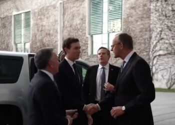 Nis takimi në Berlin, Merz publikon pamje të ardhjres së përfaqësuesve të Trump dhe Zelenskyt –