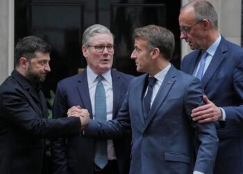 Zelensky, Macron, Starmer dhe Merz zhvillojnë takim në Londër –