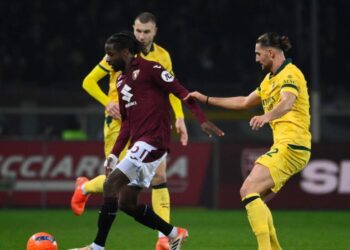 Pulisic nderon Milanin, kuqezinjtë përmbysin Torinon –