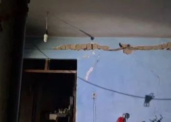 Elbasan/ Shpërthen bombola e gazit, banesa përfshihet nga flakët –