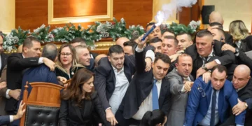 Skenar PS-PD për bllokimin e Këshillit të Mandateve, ja kush e shoqëron nesër prokurorin Dritan Prençi për çështjen Balluku –