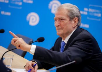 Opozita në rrugë më 22 dhjetor, Berisha shpall aksion kombëtar –