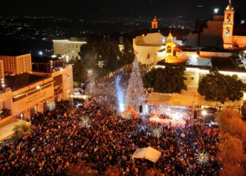 “Çelen” Krishtlindjet në Betlehem pas dy vjeçarit të ERRËT në Gaza, ndizen dritat në simbol shprese –