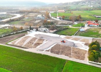 Nisin punimet për fushën e re të futbollit në Picallë, pjesë e projektit “100 Fushat” –