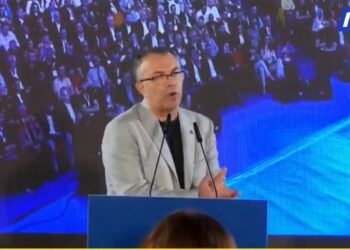 Duhet të bëhemi bashkë… –