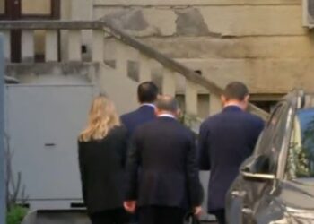 Imuniteti i Ballukut, kreu i SPAK dhe dy prokurorët e posaçëm mbërrijnë në Kryesinë e Kuvendit –