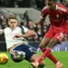Dy kartonë të kuq dhe 3 gola, Liverpool triumfon ndaj Tottenham –