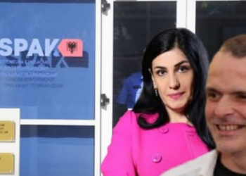 Karçanaj dhe Beqiri të lidhur për tenderat e AKSHI-t –