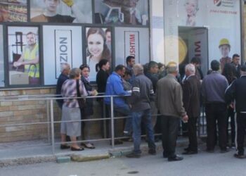 VKM/ Qeveria vendos 15 mijë lekë shpërblim fundviti për familjet nga shtresat në nevojë (KATEGORITË) –