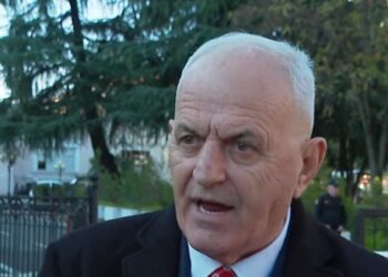 Të dalë publikisht e të kërkojë falje! –