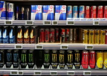 Dëmet shëndetësore e psikologjike nga konsumimi i pijeve energjike tek adoleshentët –