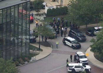 Të shtëna në universitet në SHBA, studentët strehohen në bibliotekë (VIDEO) –