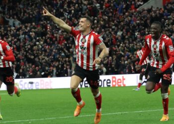 Asist i Xhakës ndeshjen e Premier League, Sunderland barazon 1-1 me Leeds –