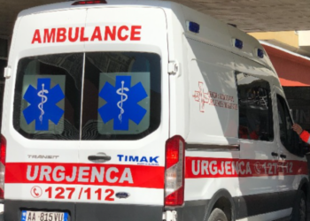 Aksident me vdekje në aksin Peqin-Elbasan, humb jetën 46-vjeçarja –