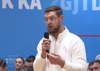 Foltoret nuk janë të mjaftueshme, nuk mundet kështu Rama –