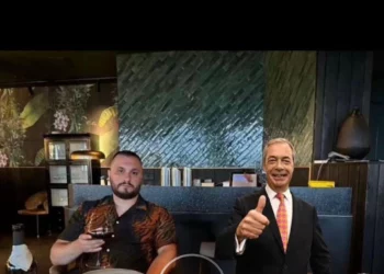 Pas debateve me Ramën, Farage tallet nga një kriminel shqiptar në Angli –