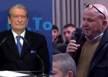 Deputetët e PD-së të blejnë kamiona… –