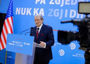 Jep dorëheqjen dhe mos harro kurrë 20 shkurtin –