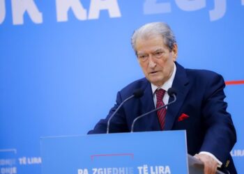 Makineria e Lubi Ballukut dhe Ramës po punojnë me tre turne! –