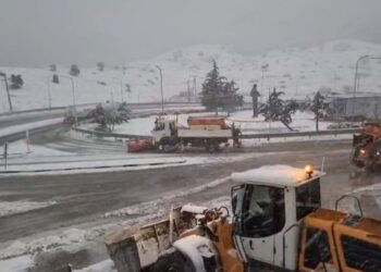 Rikthehen reshjet e dëborës! Zbardhet Korça e Pogradeci, Dardha pa energji elektrike –