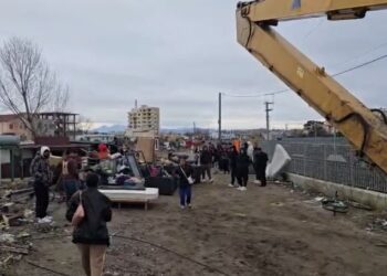 Durrës, IKMT kërkon t’u prishë banesat, 16 familje rome tek Ura e Dajlanit mbeten të pastreha –