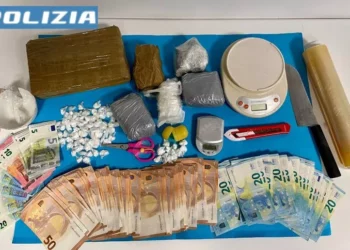 Tentoi të shpërndante 2.5 kg kokainë, pranga shqiptarit në Itali