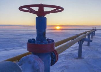 BE miraton ndalimin e plotë të importeve të gazit rus deri në 2027, me gjoba të rënda për shkelësit –