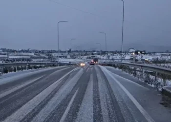Zbardhet Kukësi nga dëbora, raportohen dëme në infrastrukturë dhe zona të izoluara –