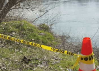 Tentoi të kalonte lumin, mbytet 66-vjeçari në Mat –