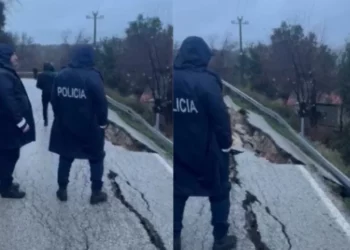 Rrëshqet rruga! Lumi Vjosa del nga shtrati, dëmtohen dy banesa në Selenicë –