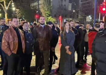 Kur vidhesh je në të drejtën e vetëmbrojtjes për të reaguar me çdo lloj force –