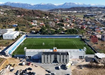 Futbolli rikthehet në Vorë! Impianti modern gati për sfida kombëtare dhe ndërkombëtare –