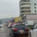Vijon trafiku i rënduar, rradhë të gjata makinash në aksin Elbasan-Bradashesh –