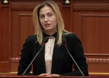 Mbyllja e Kadastrës në Vlorë është akt antikushtetues dhe goditje ndaj qytetarëve –