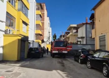 Ngjarje e rëndë në Korçë! Merr flakë banesa, ndërron jetë e moshuara –