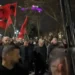 “Edi “Rama në Burg”/ Mijëra qytetarë para Kryeministrisë: Rama ik! (VIDEO) –