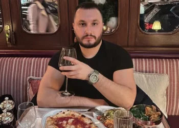 Dy herë i dënuar për grabitje/ Kush është shqiptari që Britania nuk e dëbon dot? –