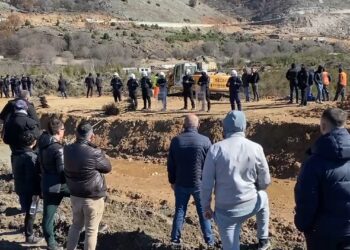 Protesta, banorët e Rrjollit sërish kundër resortit të Bashkim Ulajt –